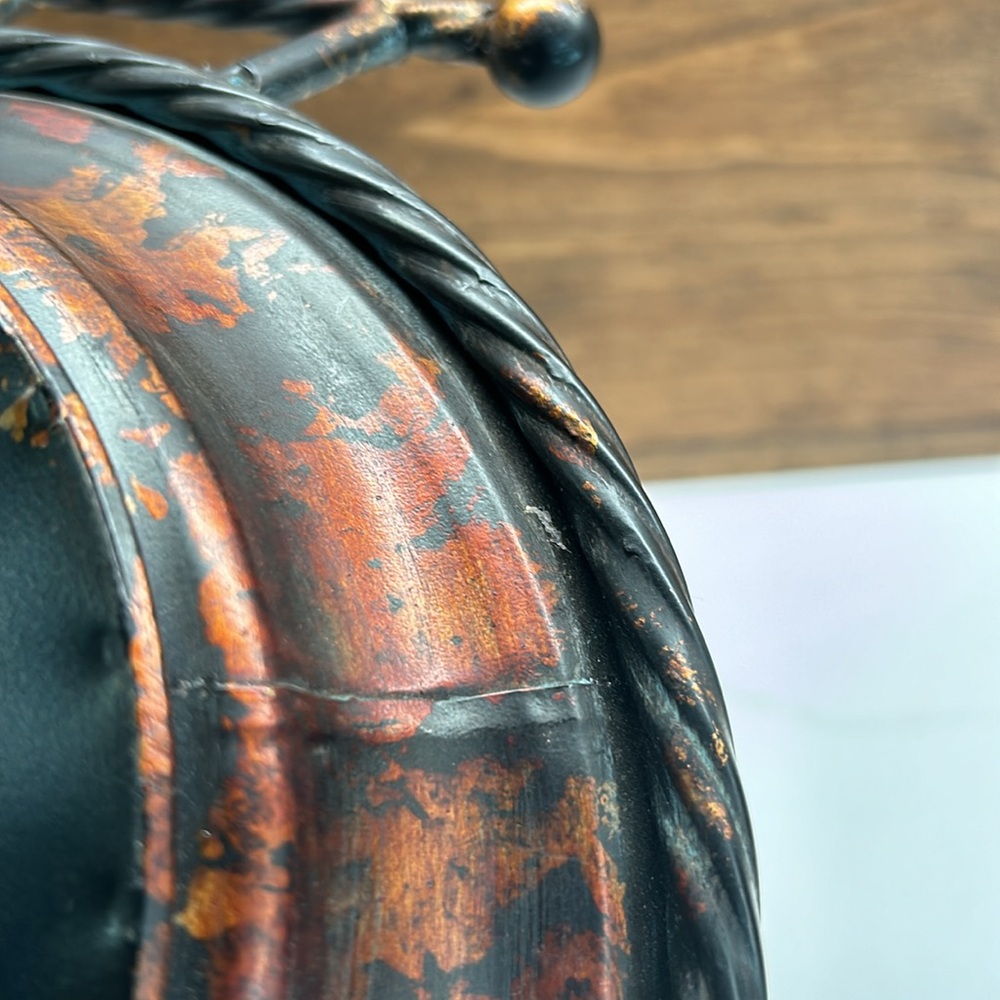 ๐ Decorative Rustic Metal Bowl With Handles Copper Coloured Pattern - Picture 10 of 14